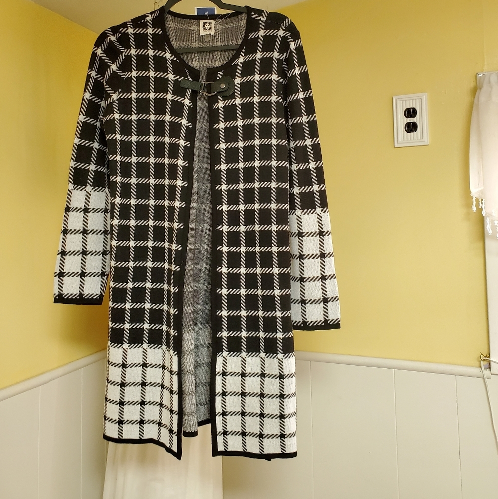 Woman's NWT Anne Klein sweater - Picture 3 of 9